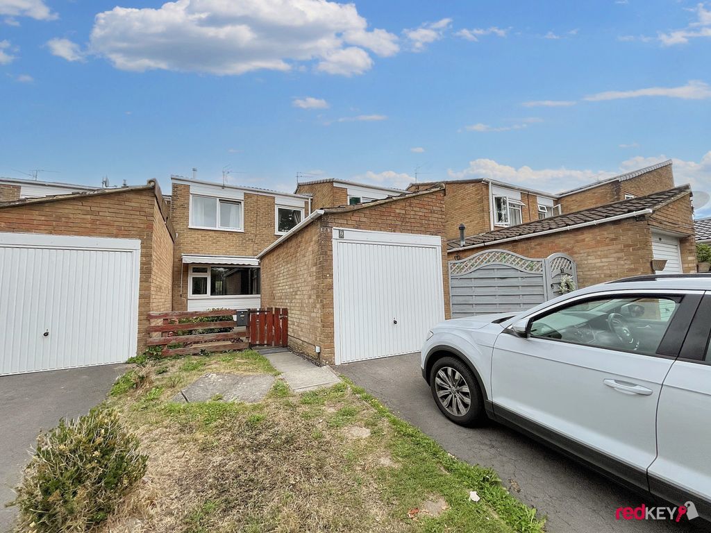 Property photo 1 of 10 External