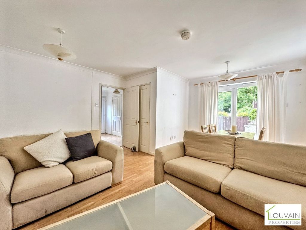 Property photo 2 of 25