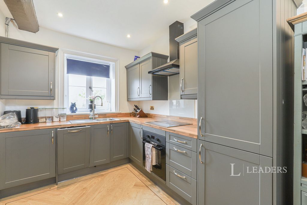 Property photo 2 of 17 Pbox-Img.Jpg