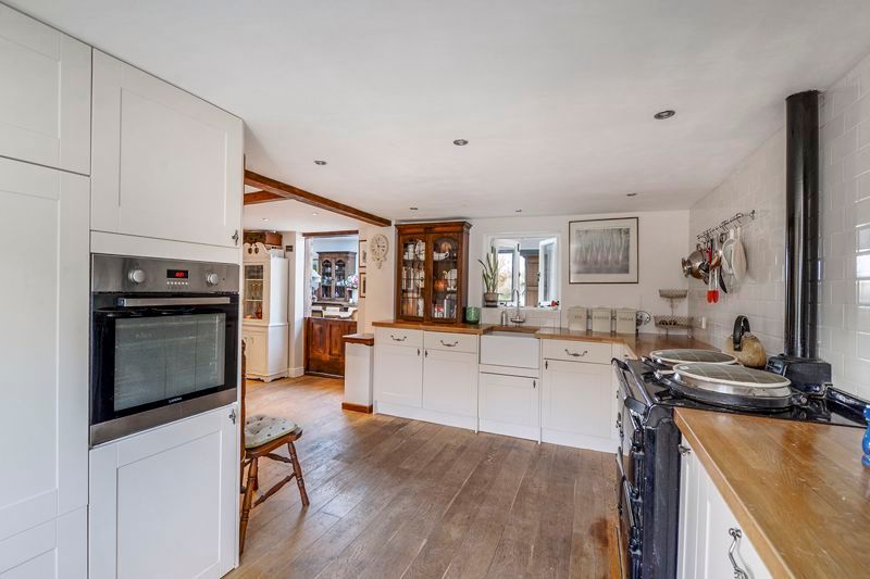 Property photo 2 of 33 Photo 8