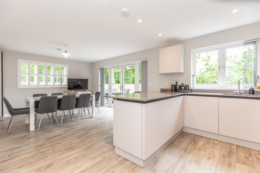 Additional image 5 of 5 bed detached house for saleParkside Close, Heathfield TN21