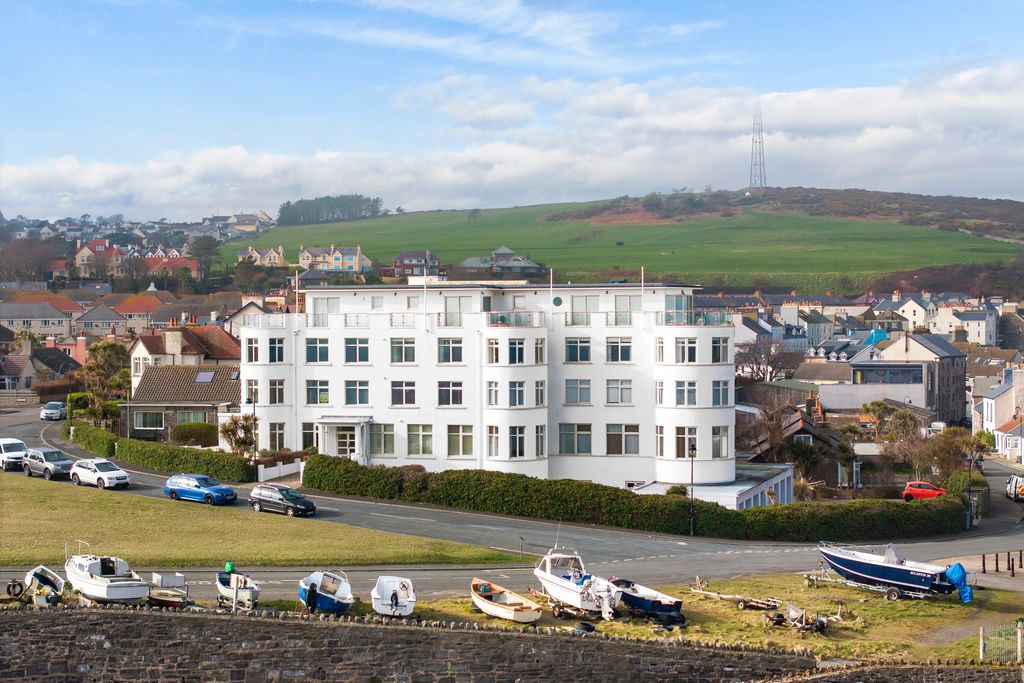 Property photo 1 of 32 Photo 35