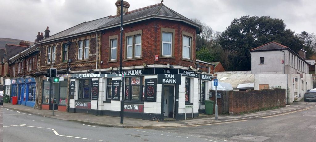 Property photo 1 of 20