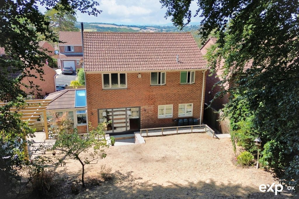 Property photo 2 of 38