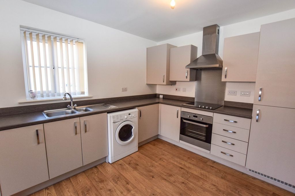 Property photo 2 of 12 Picture No. 08