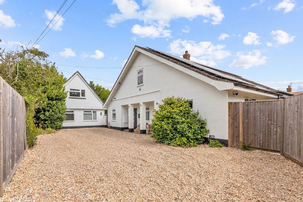 Property photo 1 of 28