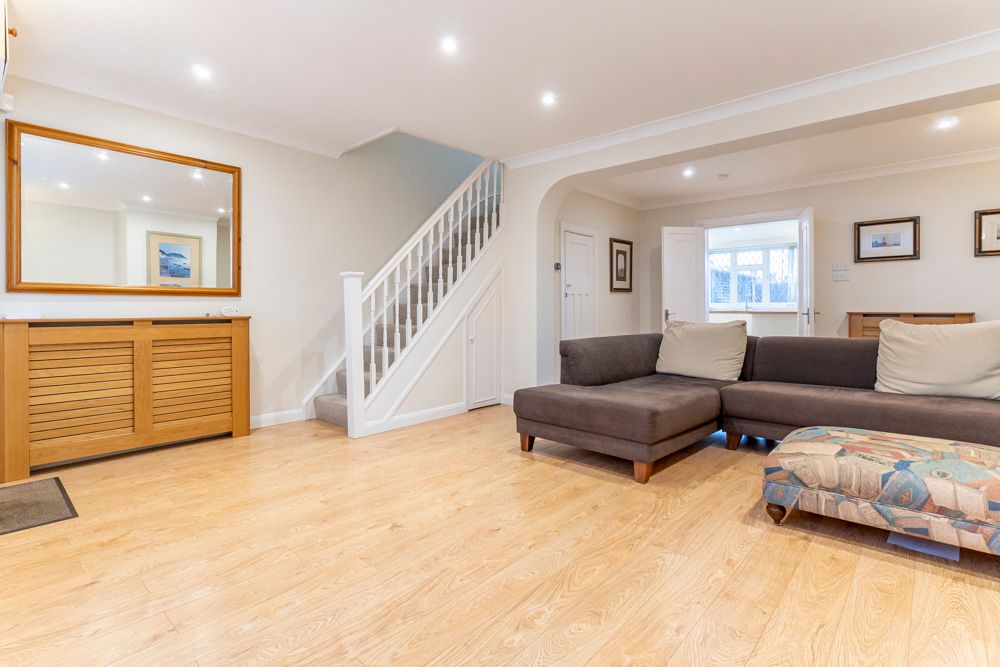 Property photo 2 of 21