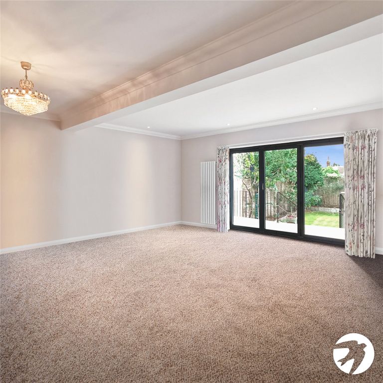 Property photo 2 of 15 Picture No. 08