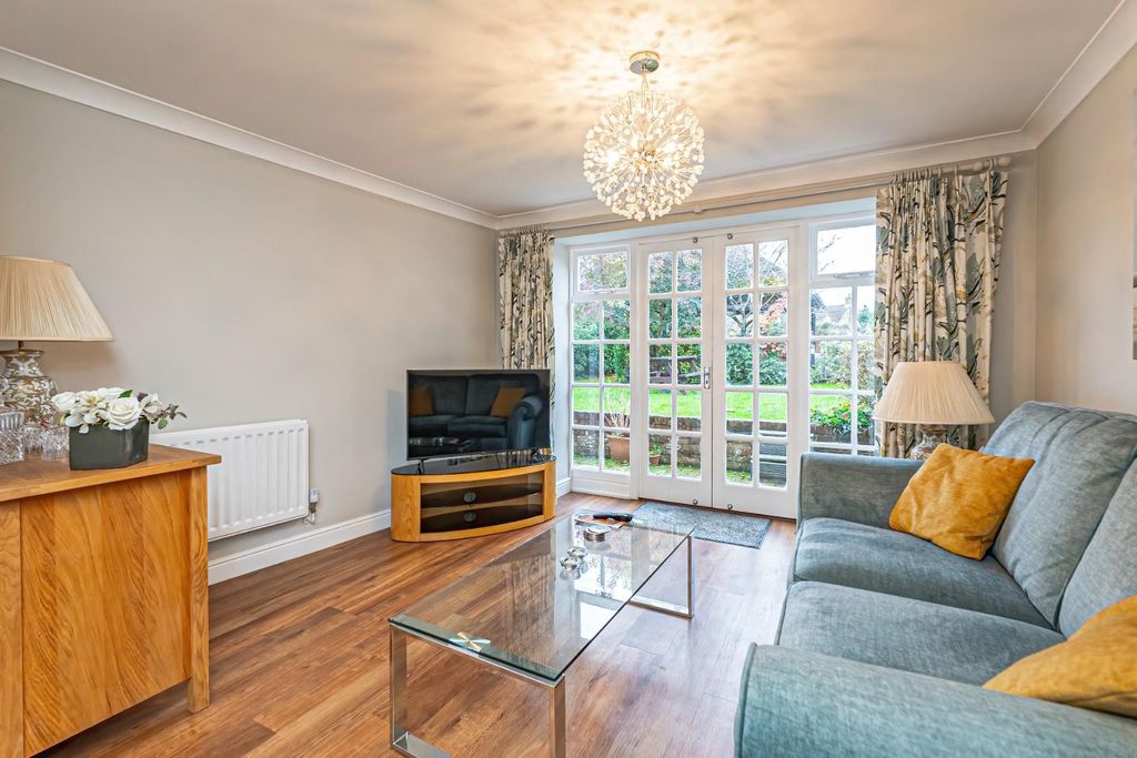 Property photo 2 of 18