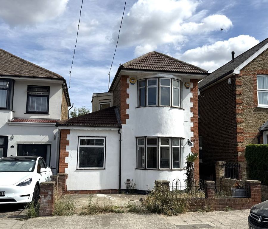 Property photo 1 of 11