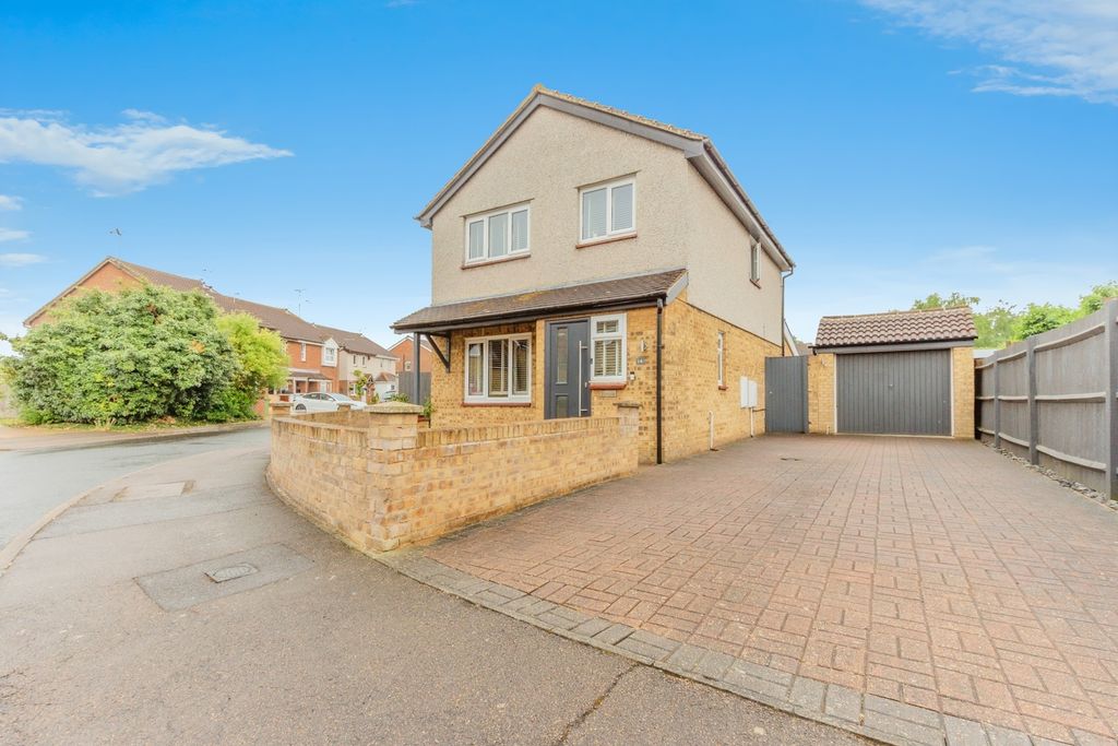 Property photo 1 of 17 Photo