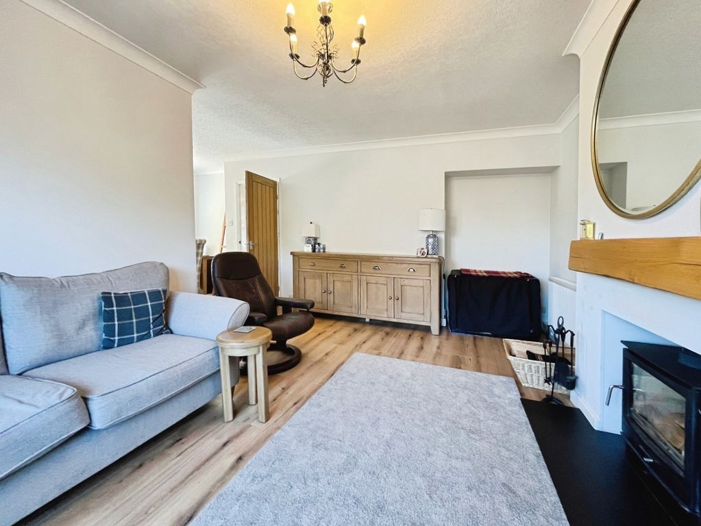 Property photo 2 of 31 4135415