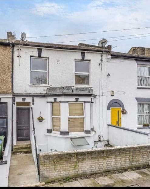 Property photo 3 of 9