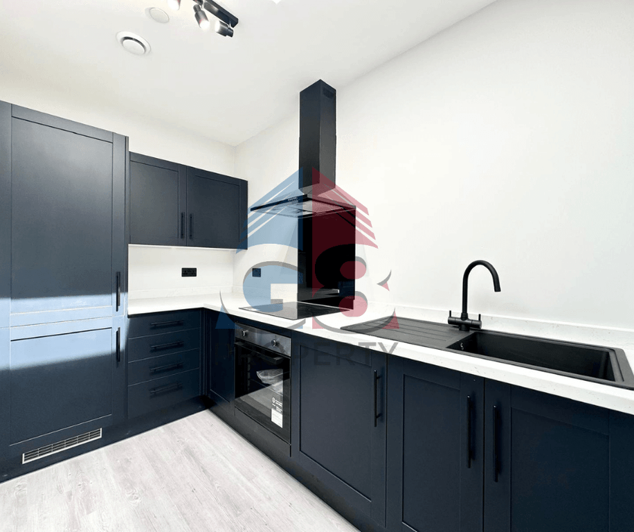 Property photo 1 of 12 Flat 9 Sheffield Road