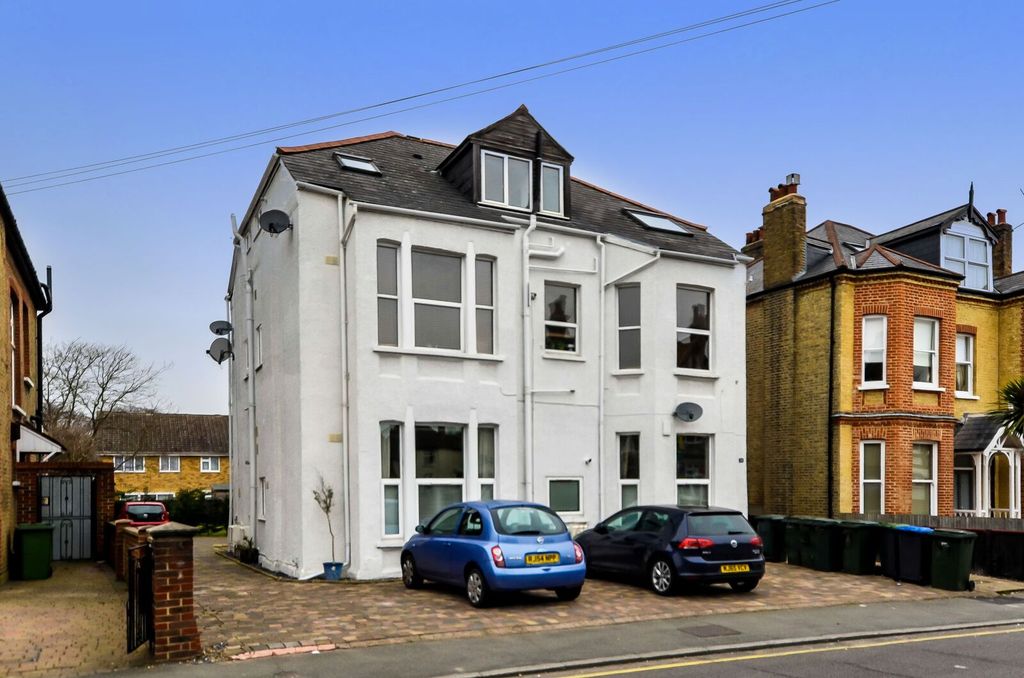 Property photo 1 of 6