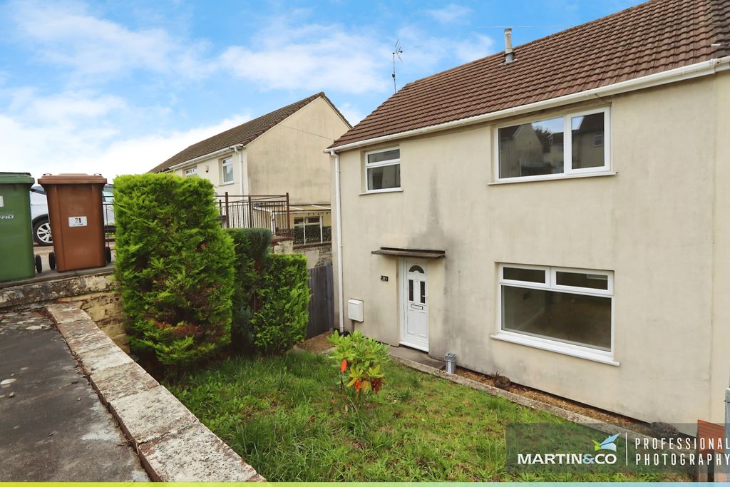 Property photo 1 of 27