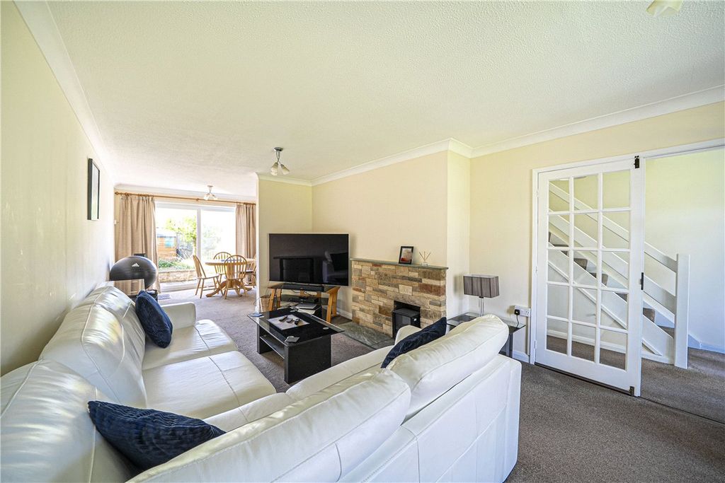 Property photo 3 of 10 Sitting Room