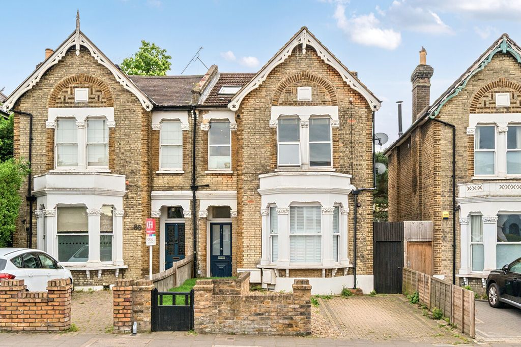 Property photo 2 of 8 1439702-20-69E65d...