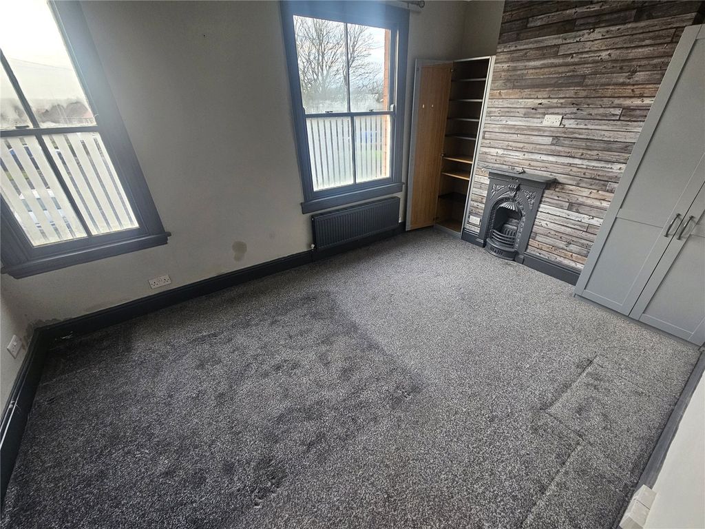 Property photo 3 of 11 Picture No. 17