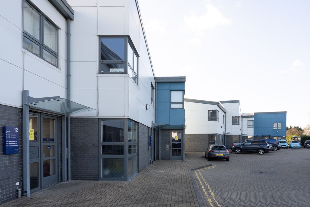 Property photo 3 of 9