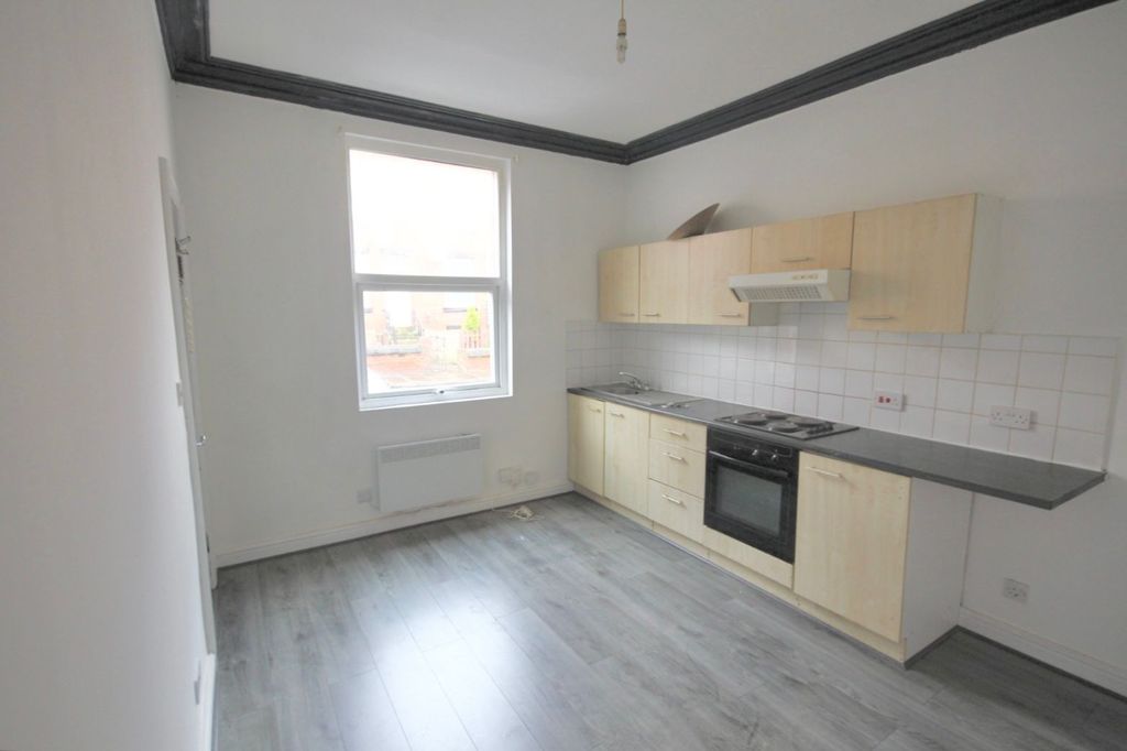 Property photo 1 of 3