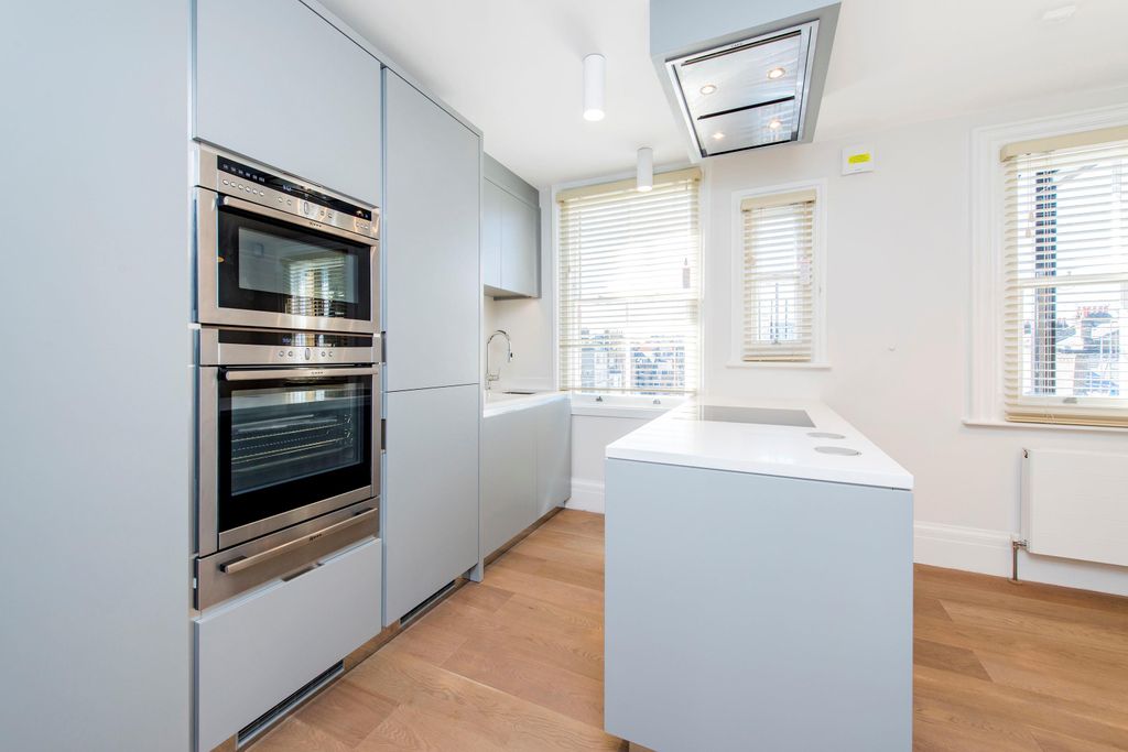 Property photo 3 of 11 Image