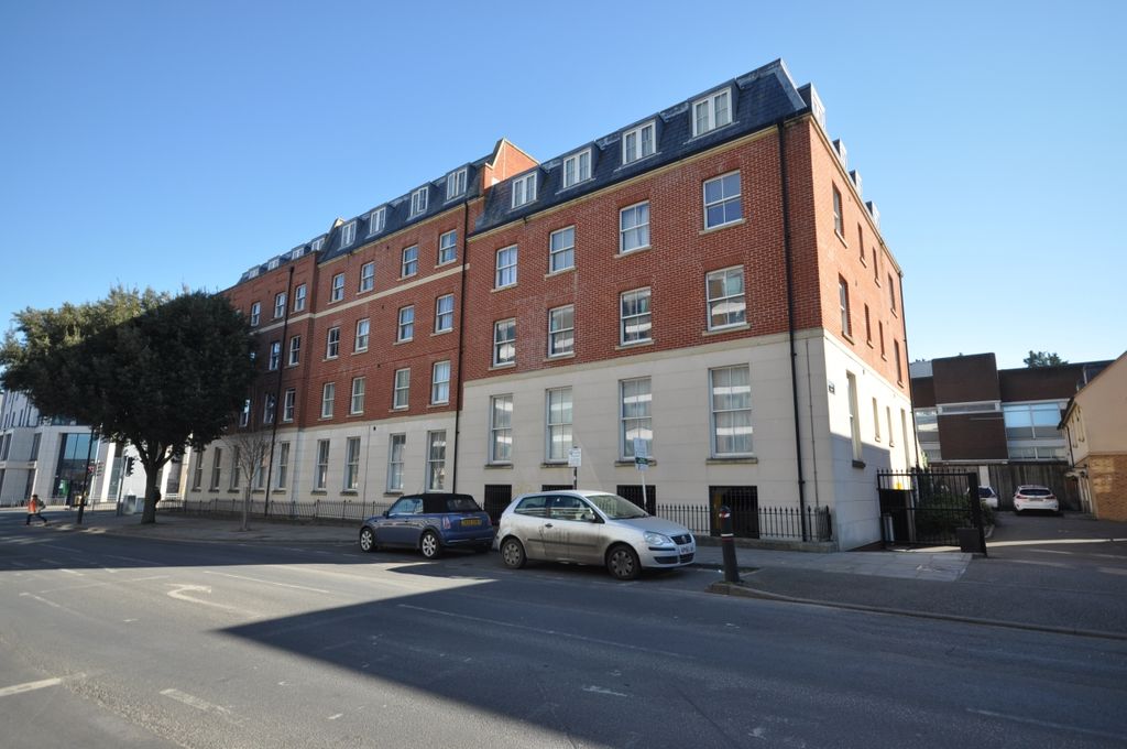 Property photo 1 of 10 Front