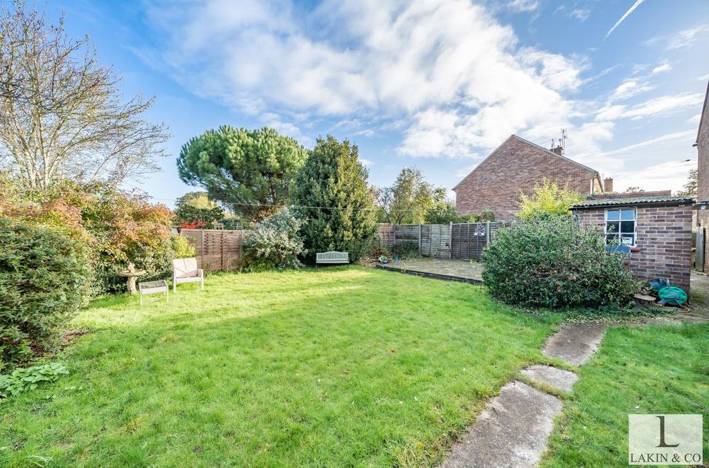 Property photo 3 of 12