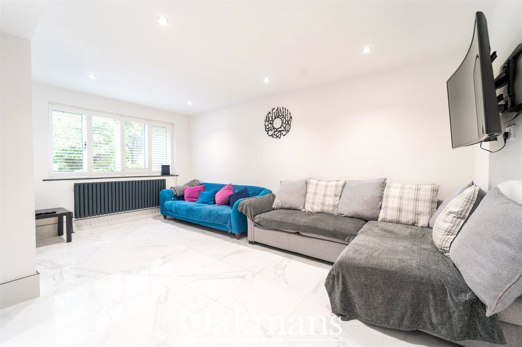 Property photo 3 of 19 Picture No. 12