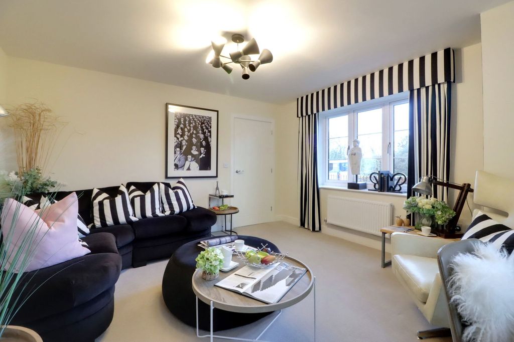 Property photo 3 of 18