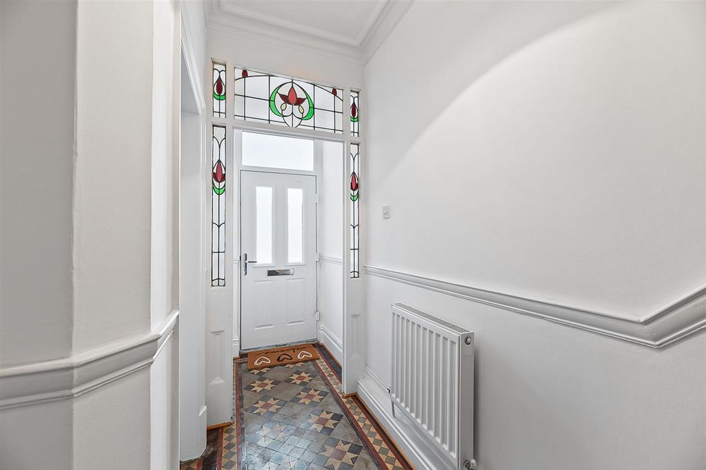 Property photo 2 of 16 Entrance