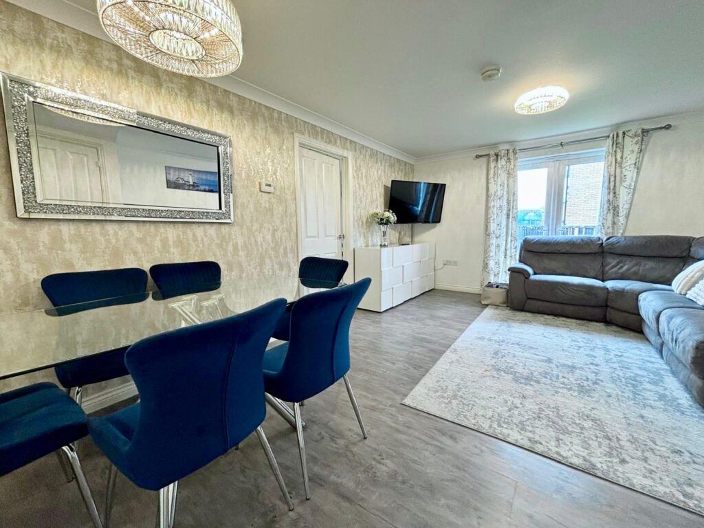 Property photo 3 of 22