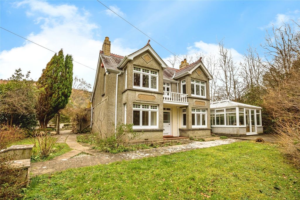 Property photo 1 of 73 Picture No. 31