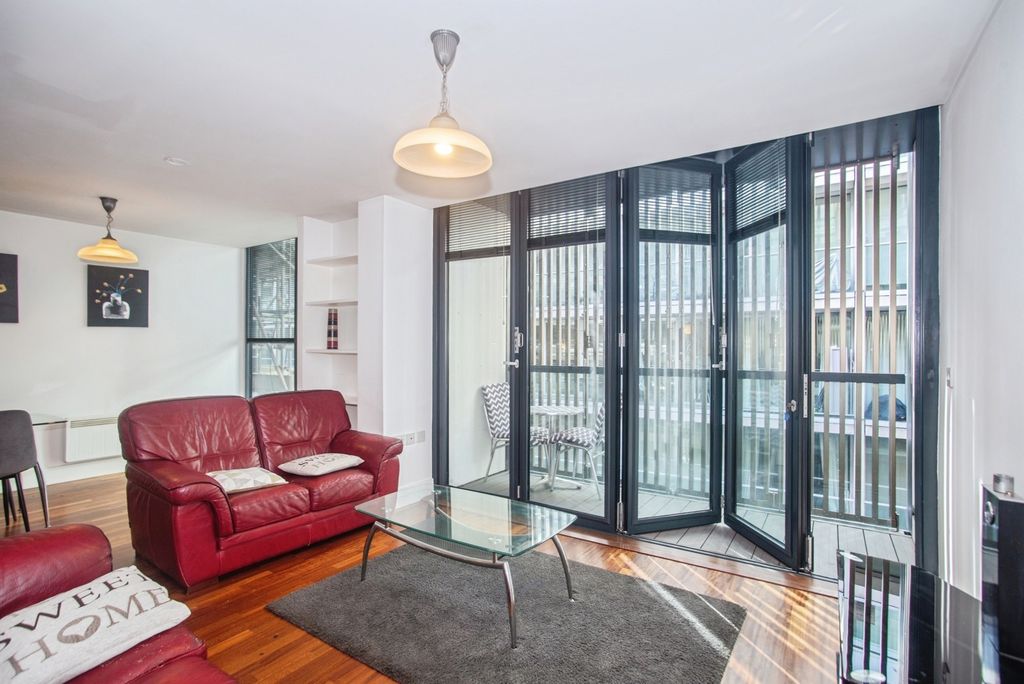 Property photo 2 of 16 Pbox-Img.Jpg