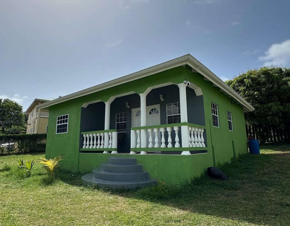 Property photo 1 of 8