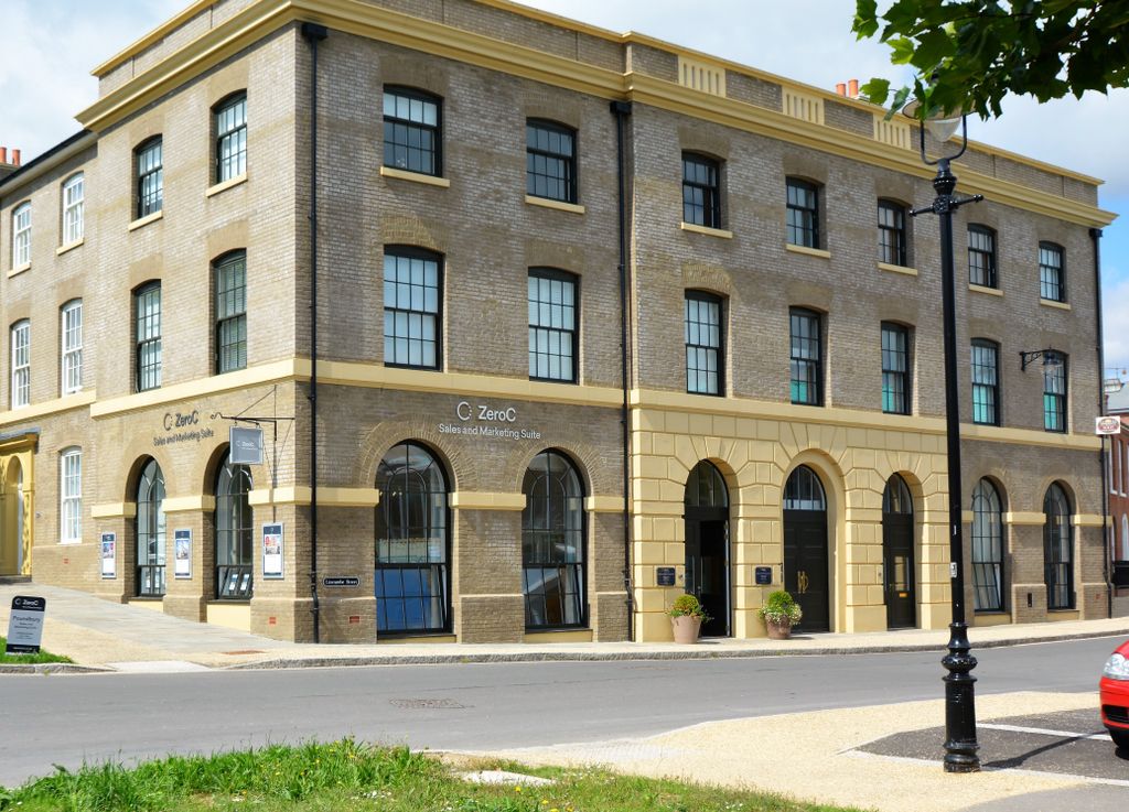 Property photo 1 of 11