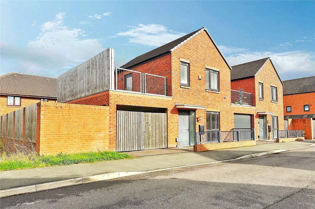 Property photo 1 of 24 Front External