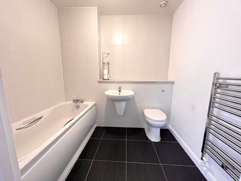 Property photo 3 of 14 Bathroom