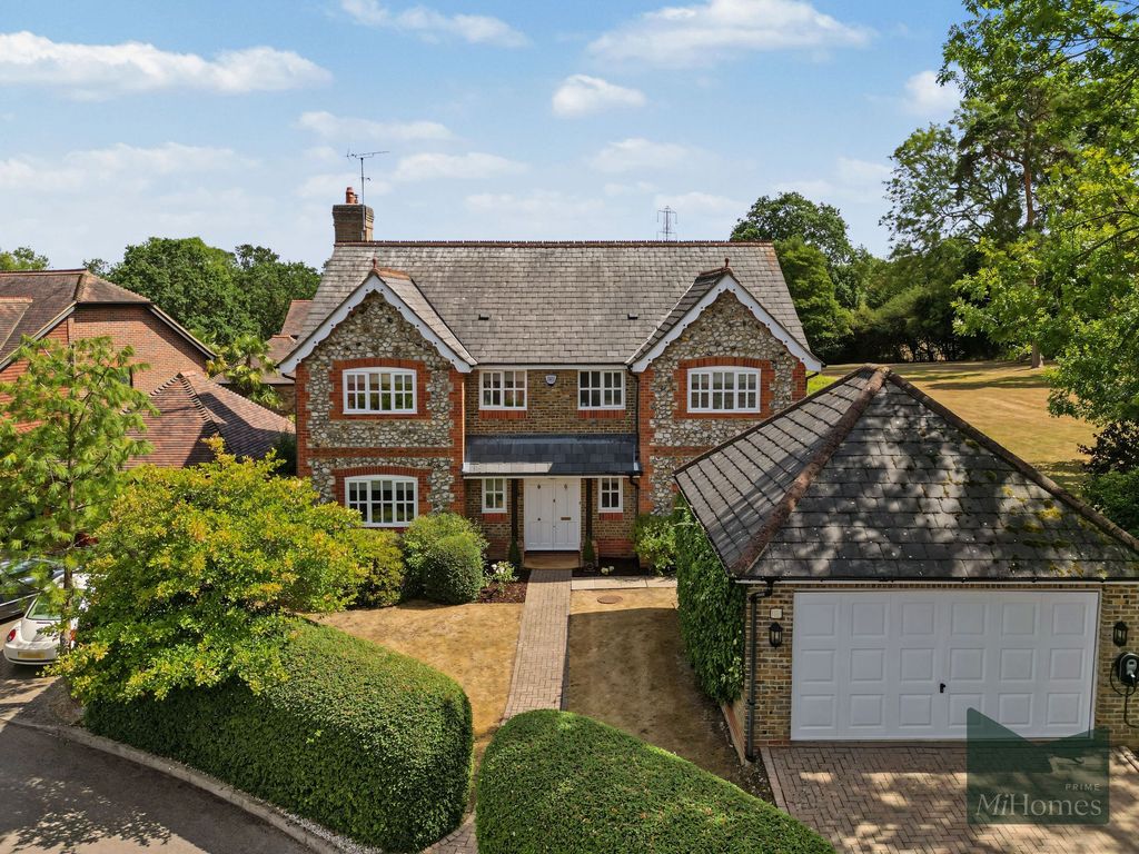 Property photo 1 of 51