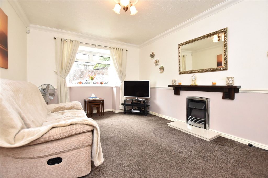 Property photo 2 of 12 Picture No. 10
