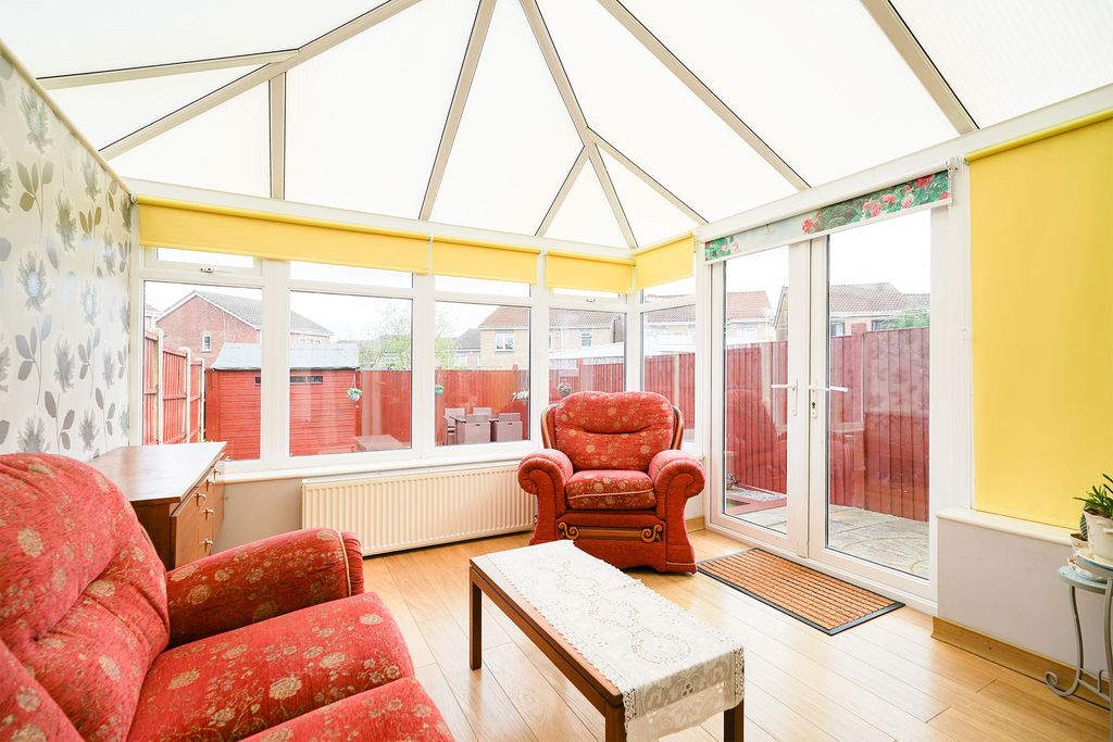 Property photo 3 of 20