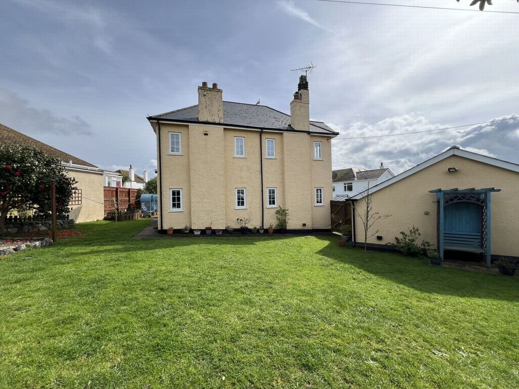 Property photo 3 of 21 Photo 5