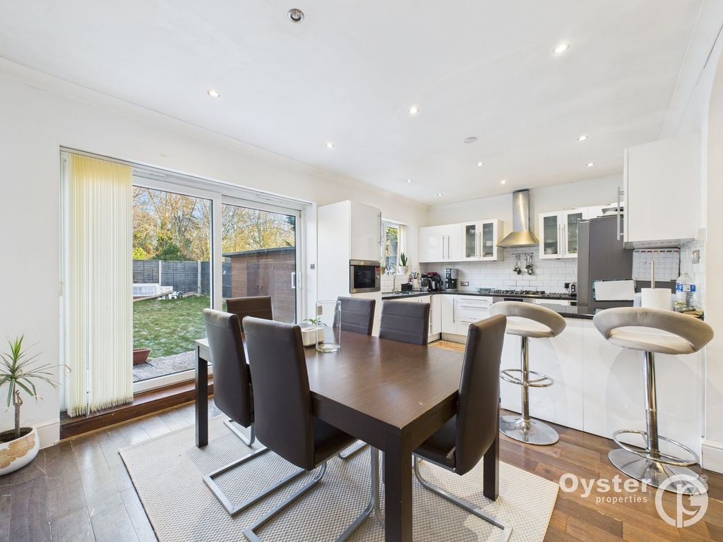 Property photo 3 of 25 Dining Area