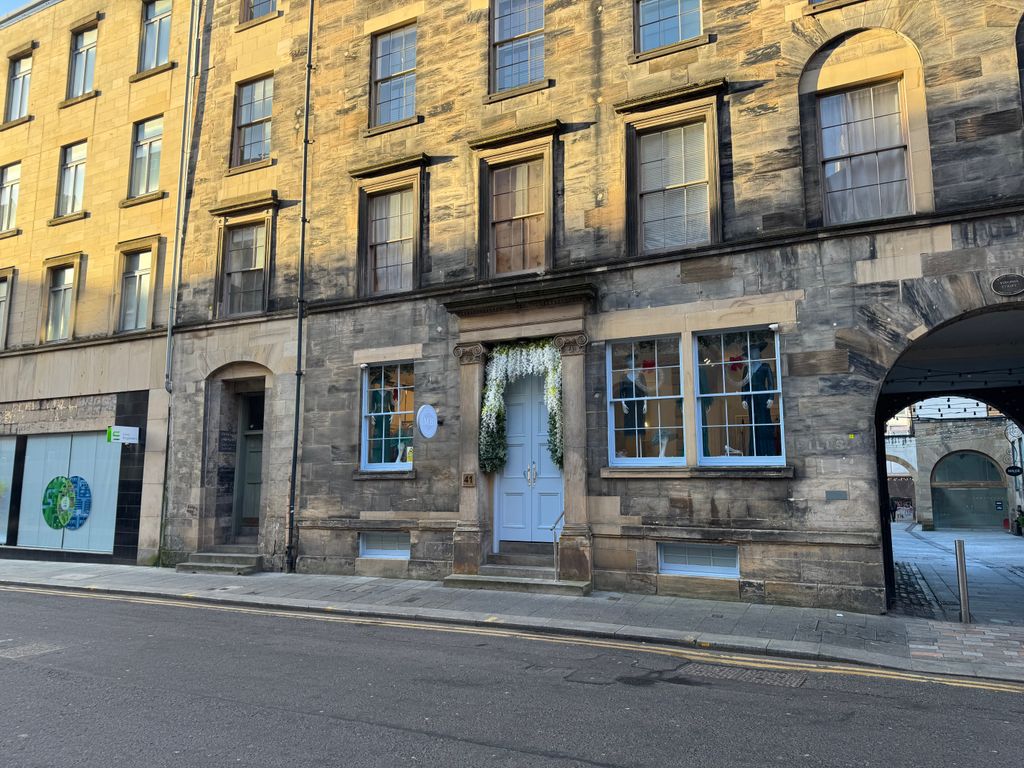 Property photo 2 of 4