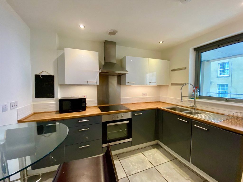 Property photo 3 of 18 Picture No. 44