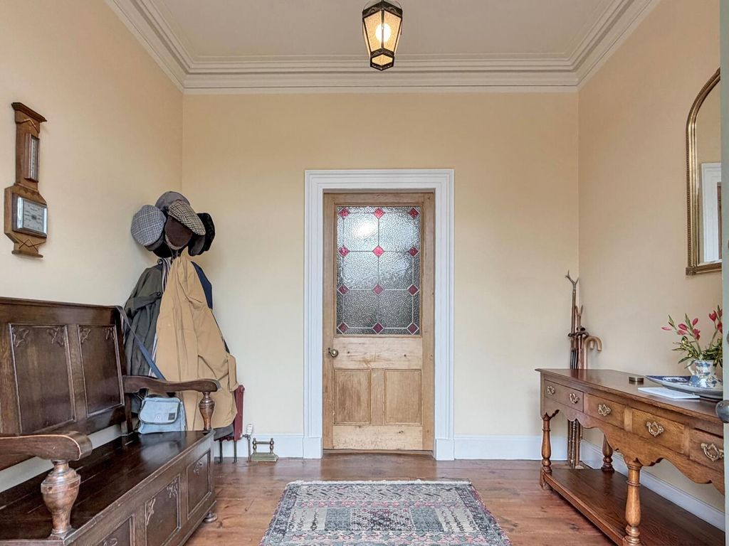 Property photo 3 of 60 Hallway