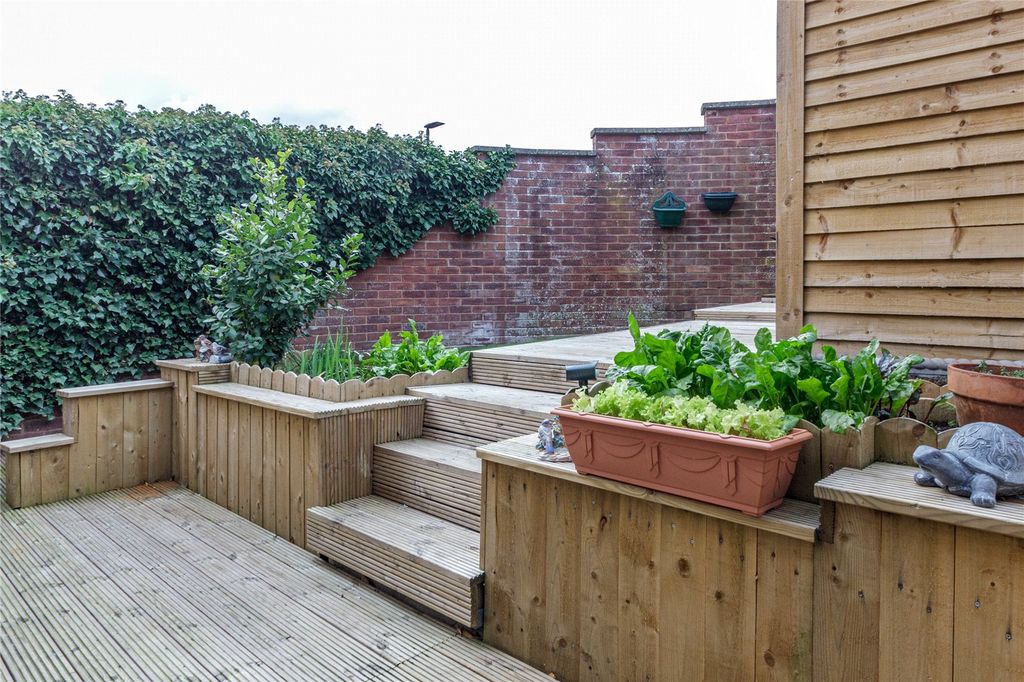 Property photo 2 of 6 Picture No. 08