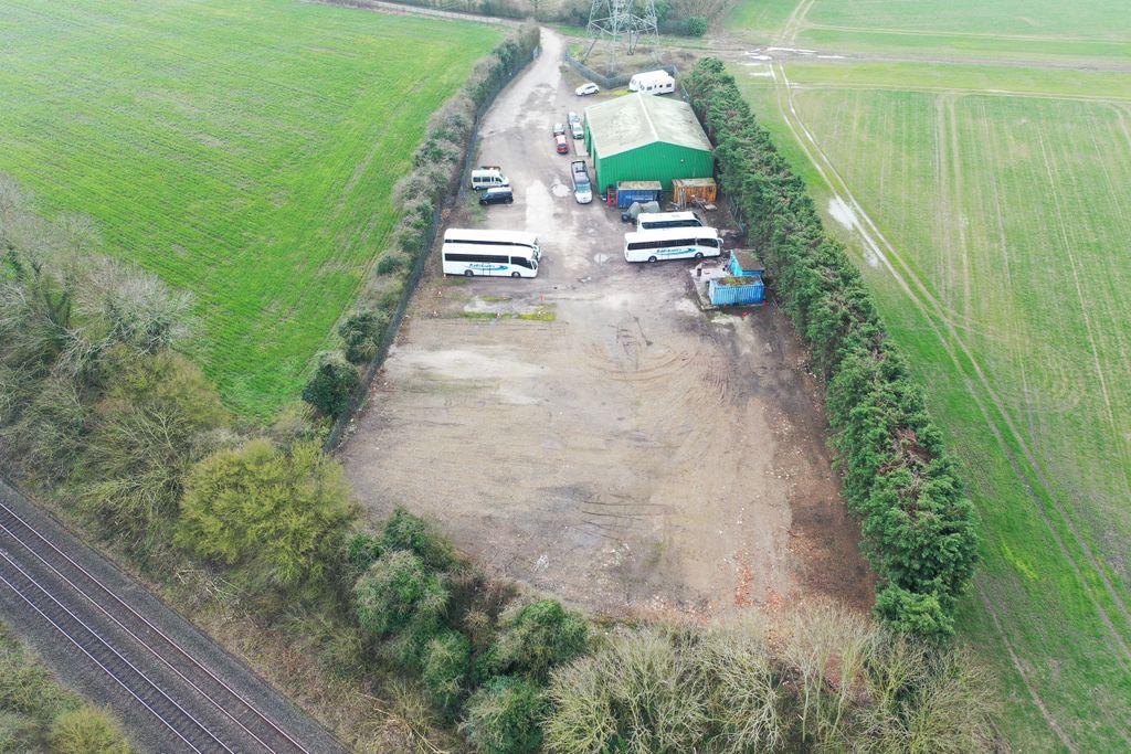 Property photo 1 of 8