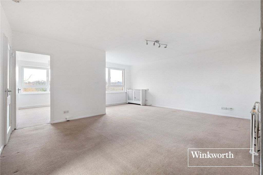 Property photo 2 of 14 Picture No. 03