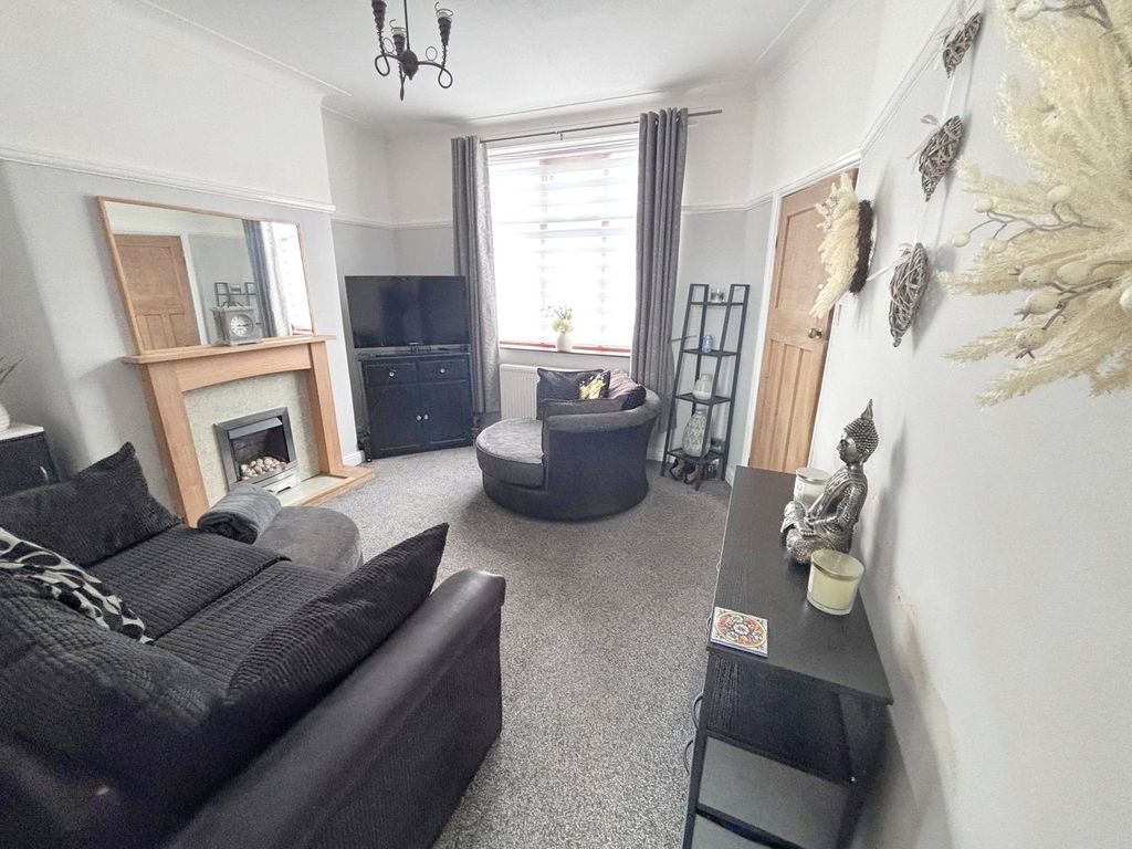 Property photo 3 of 10 Picture No. 05